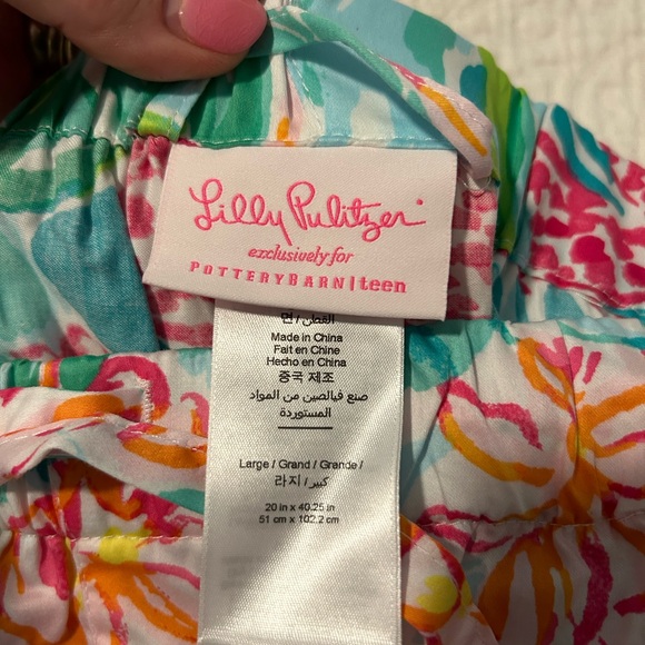 Lilly Pulitzer for Pottery Barn PJs - Picture 5 of 8